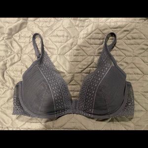 32D Incredible Plunge Bra